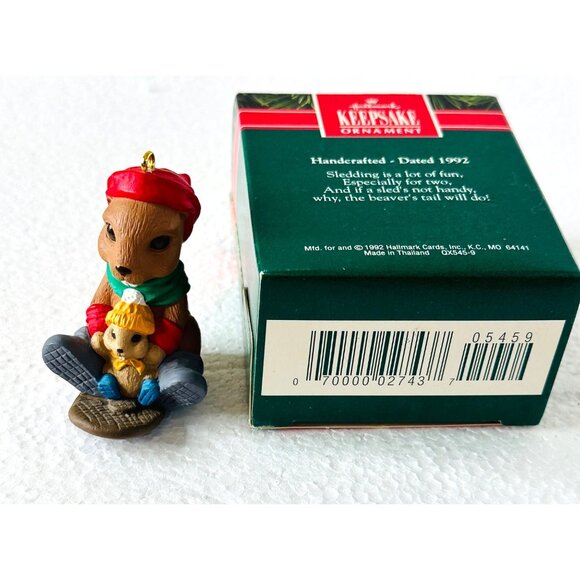 VTG 1992 Hallmark Toboggan Tail Keepsake Ornament Beaver & Baby Sledding Fun - Picture 12 of 13